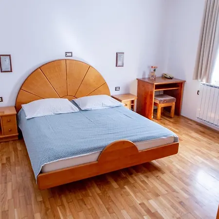 Pensión Ekoturizem Hudicevec Postojna
